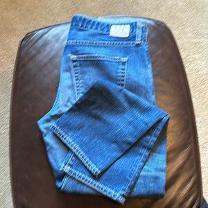 AG Ex-boyfriend slim ankle jeans light wash.